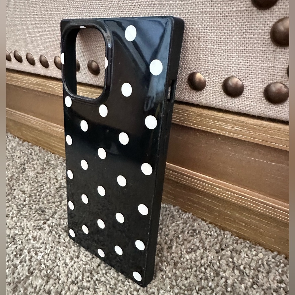 Flaunt Phone Case Fits iPhone 13 Pro Max